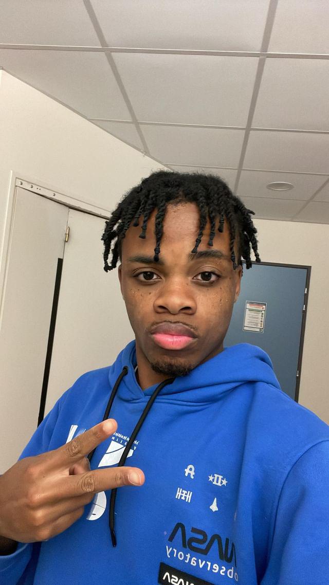 Profil de Dusty, 18 ans, Drague gay à Ecoteaux