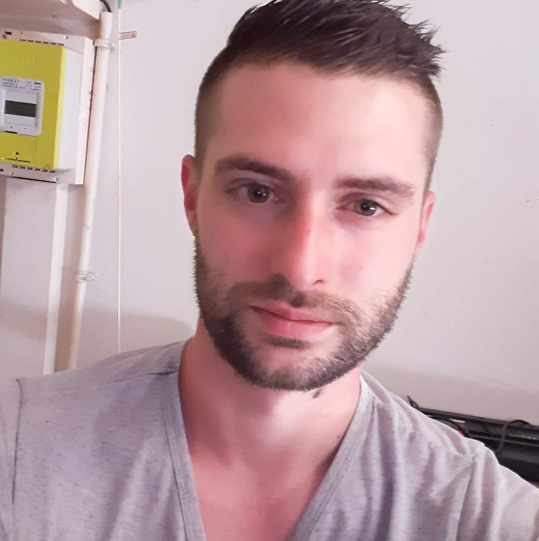 Profil de Andres, 32 ans, Drague gay à Brunegg