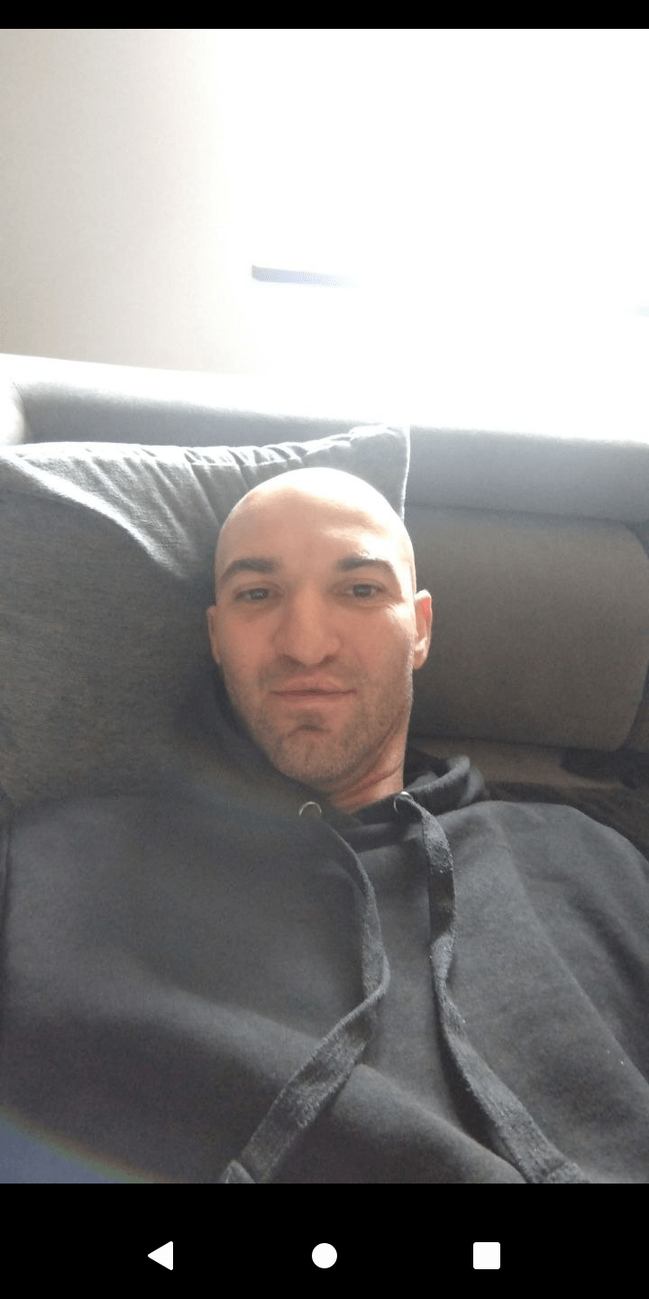 Profil de Bradlay, 38 ans, Drague gay à Corippo
