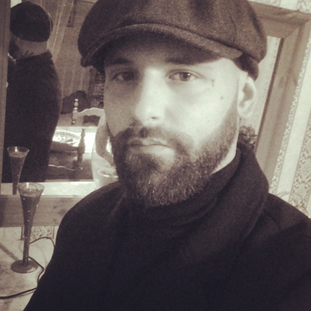 Profil de Ernest, 33 ans, Drague gay à Gadmen