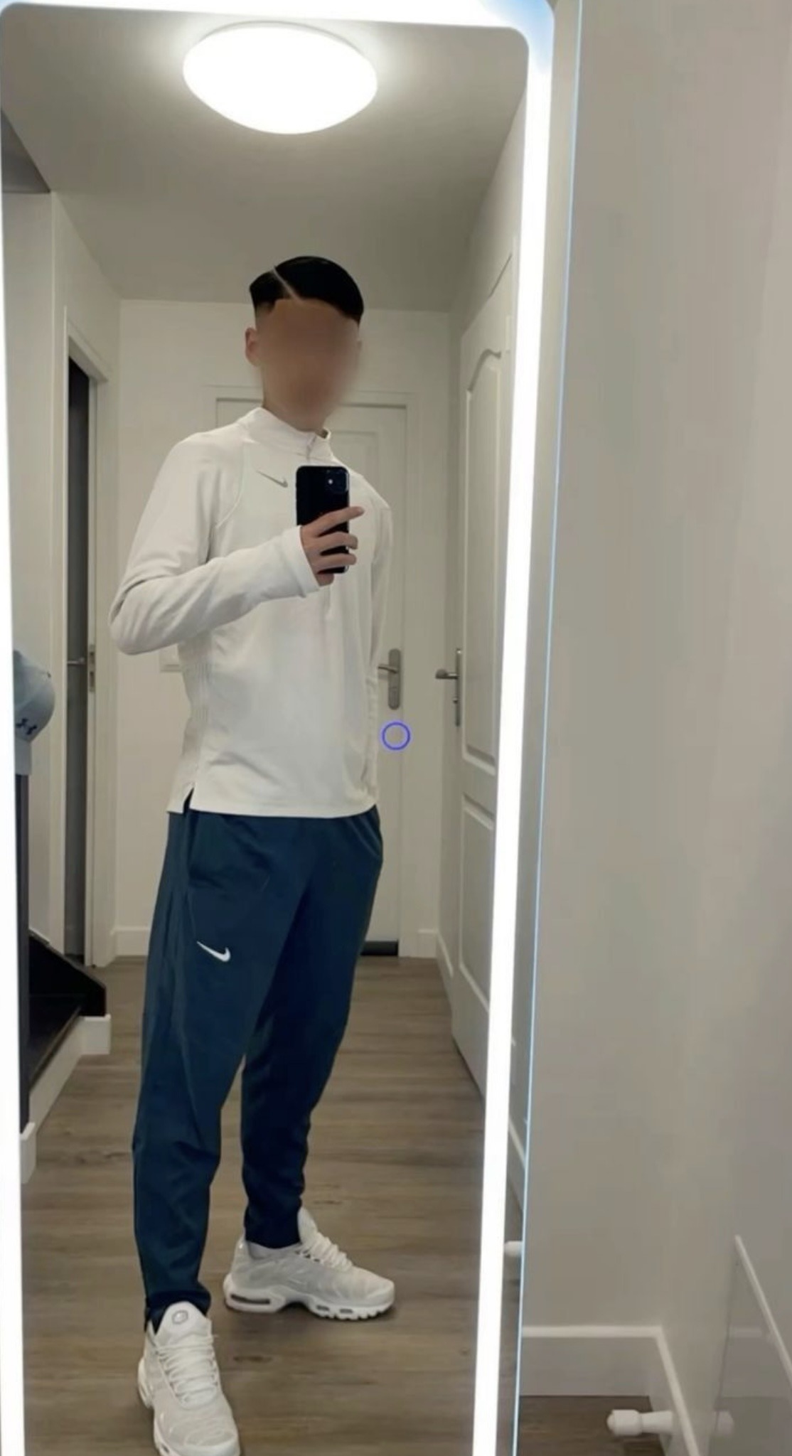Profil de Jessym, 21 ans, Drague gay à Weesen