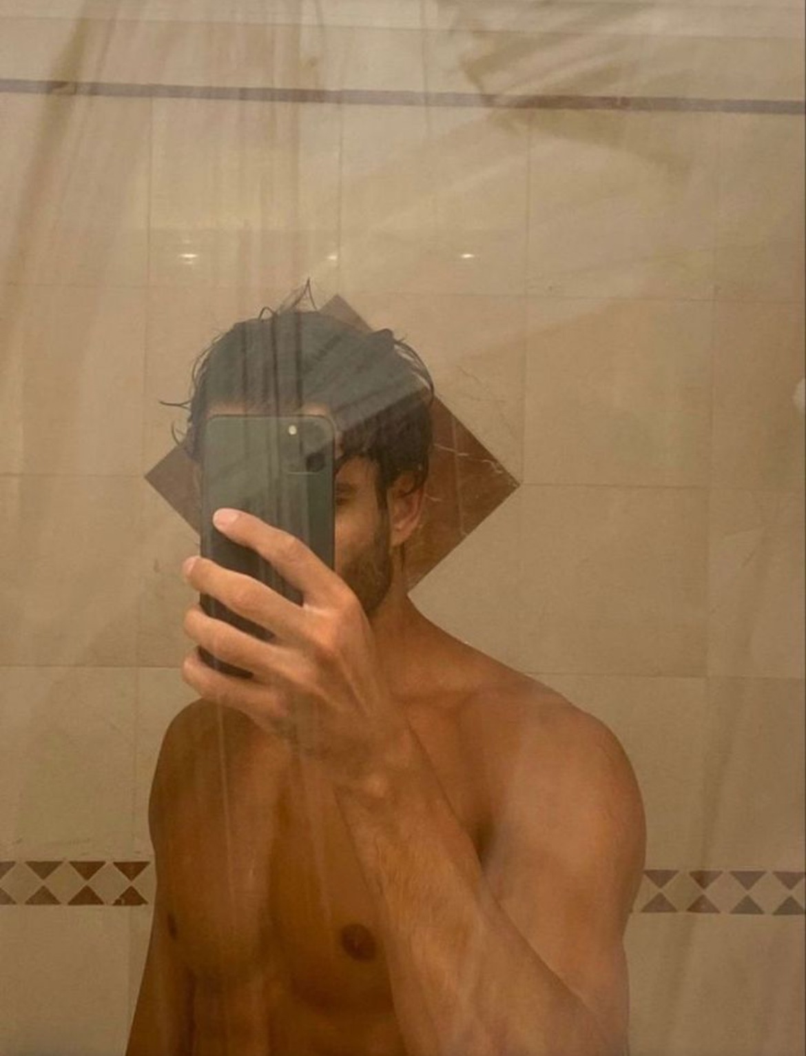 Profil de Haik, 25 ans, Drague gay à Crissier
