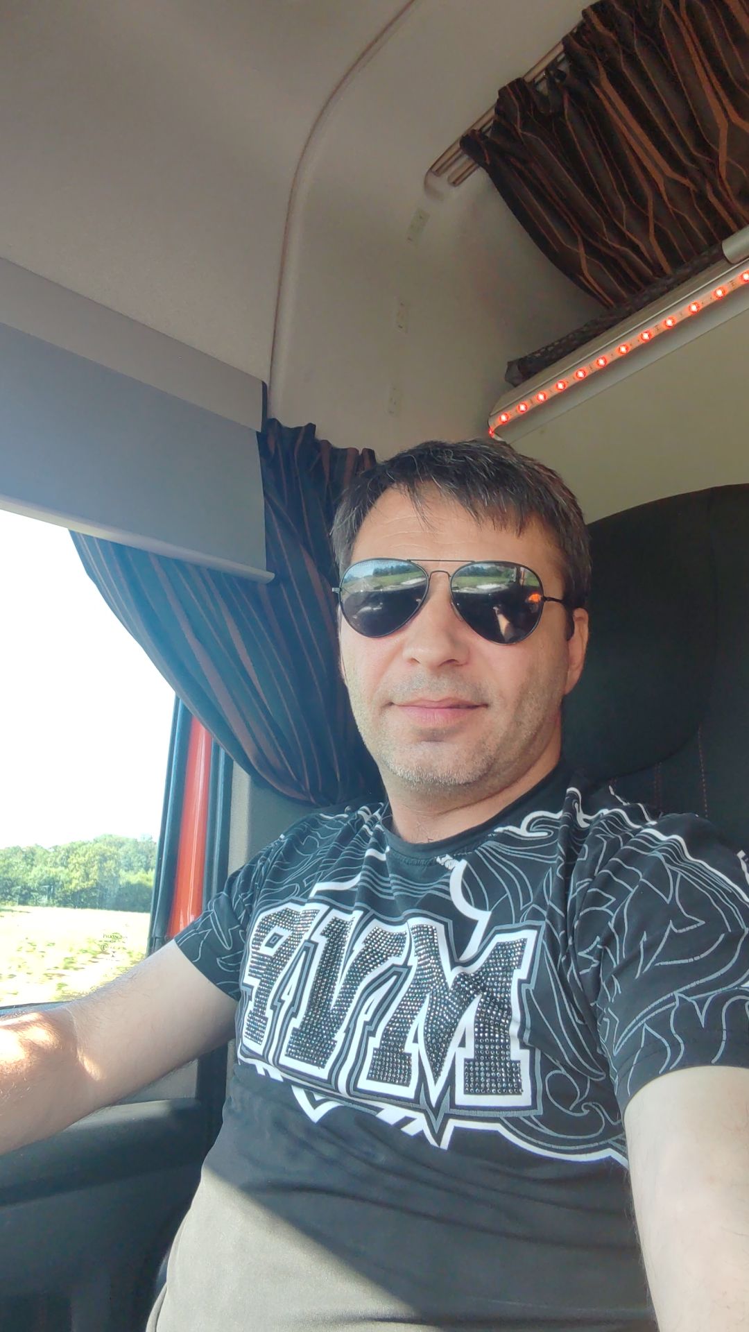 Profil de Ashok, 46 ans, Drague gay à Aclens