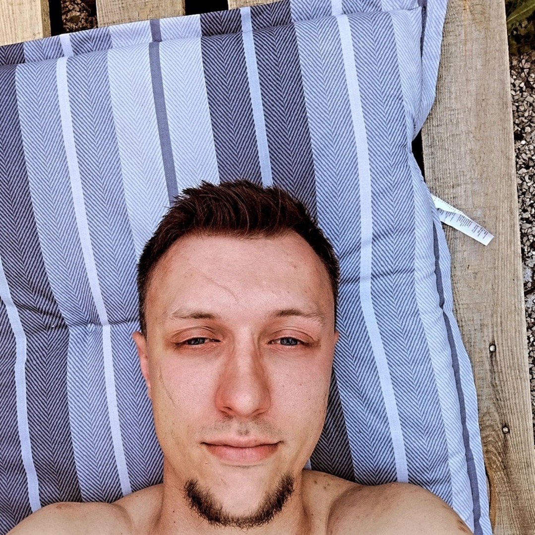 Profil de Djellali, 35 ans, Drague gay à Rivaz