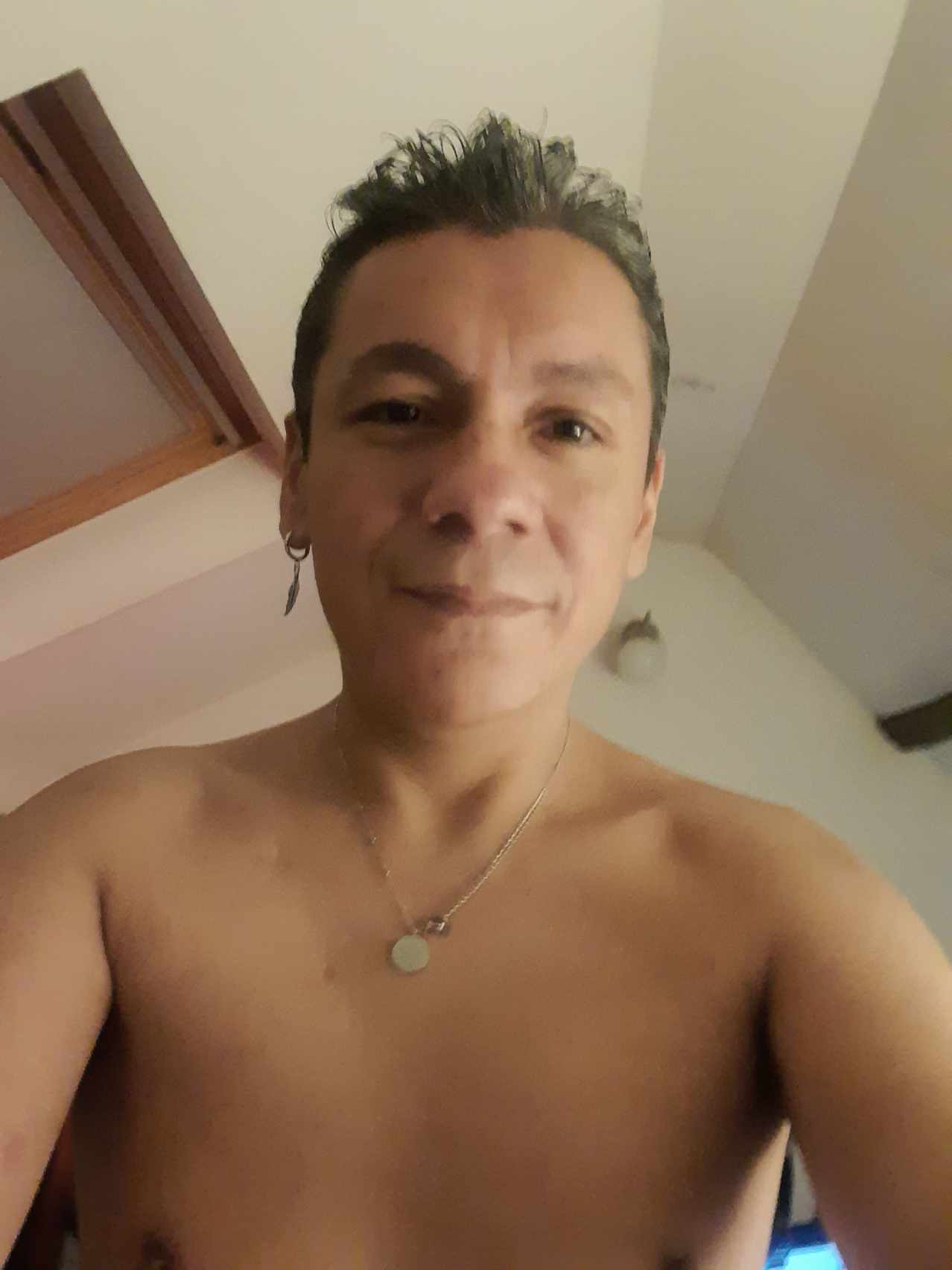 Profil de Lucca, 40 ans, Drague gay à Valens