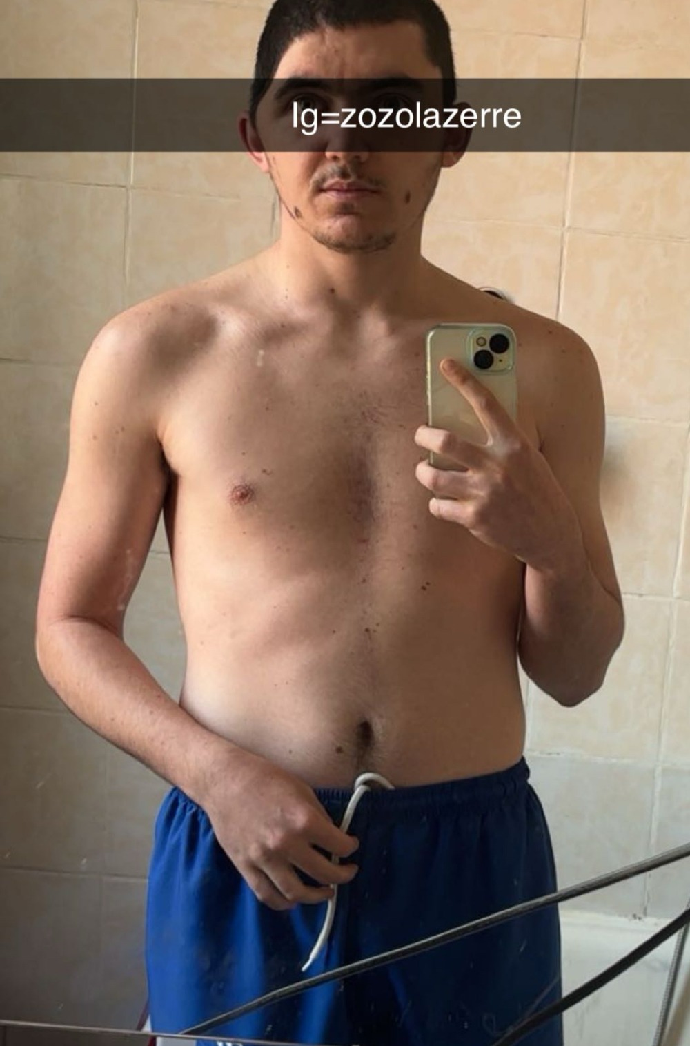 Profil de Mohamed-tahar, 23 ans, Drague gay à Tschiertschen