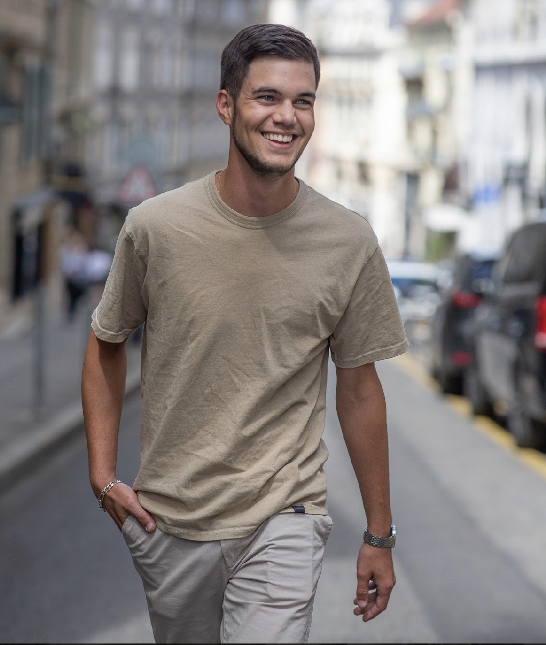 Profil de Ouanes, 23 ans, Drague gay à Axalp