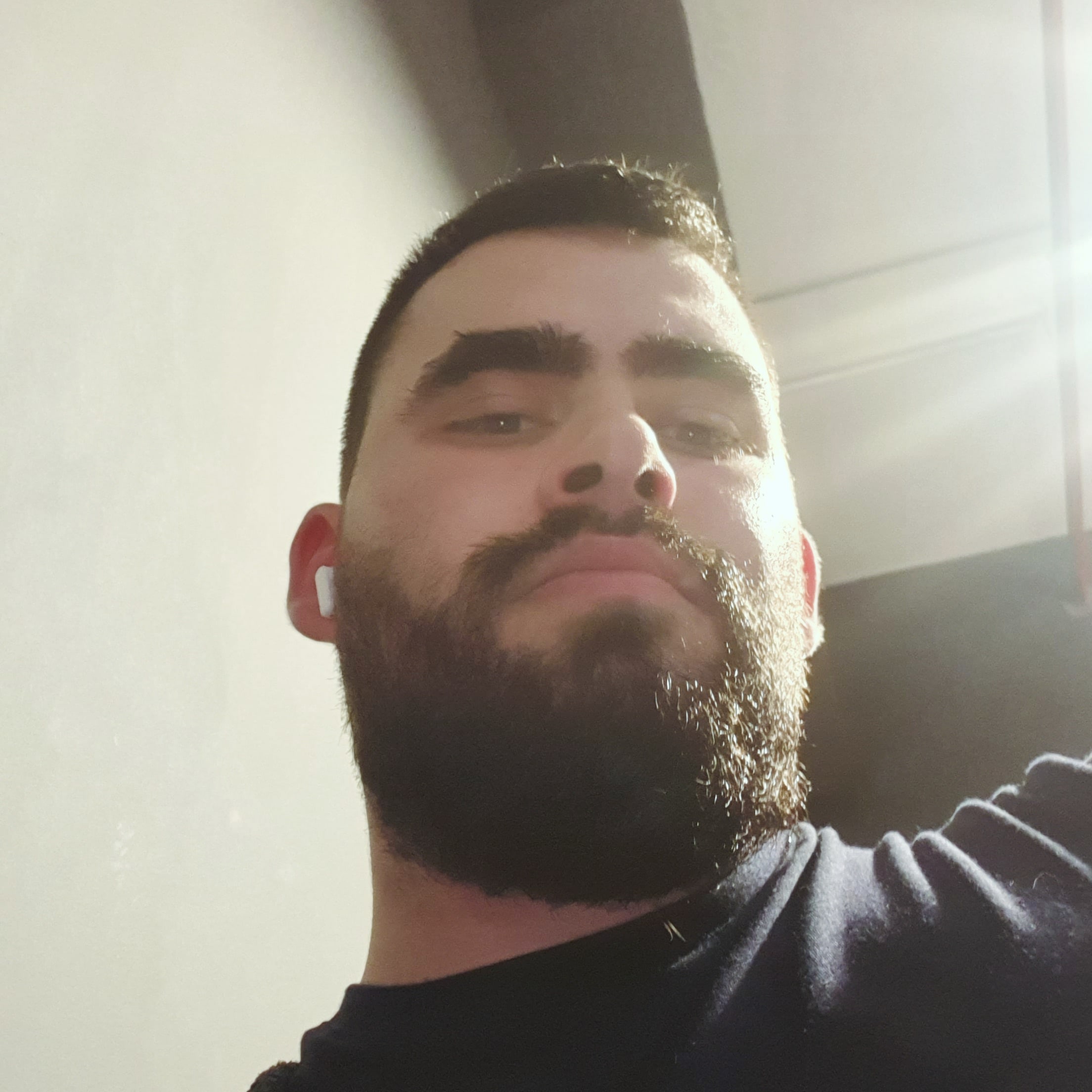 Profil de Djamal, 27 ans, Drague gay à Mürren