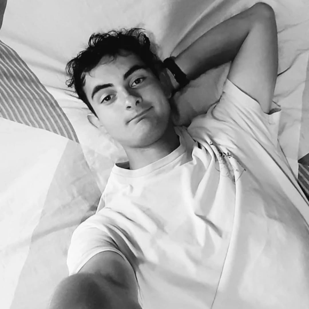 Profil de Gordan, 19 ans, Drague gay à Mauensee