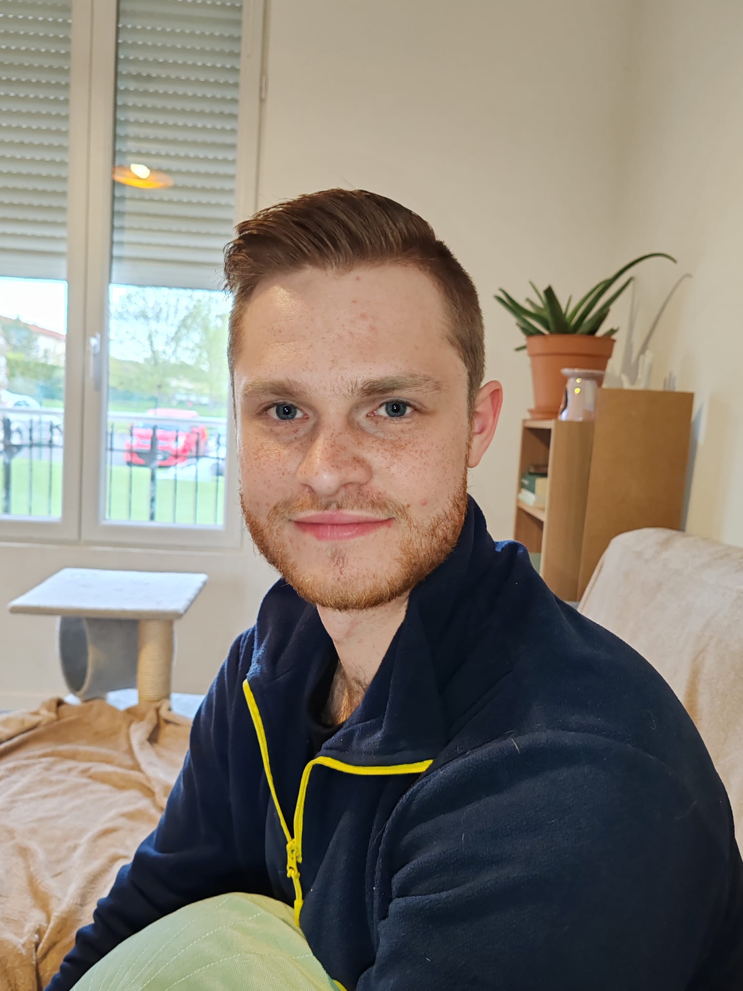 Profil de Joanni, 26 ans, Drague gay à Nidfurn