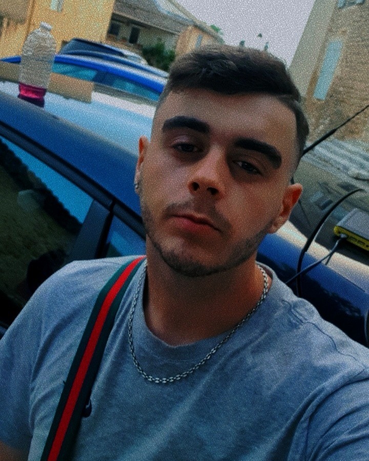 Profil de Noann, 18 ans, Drague gay à Marnand