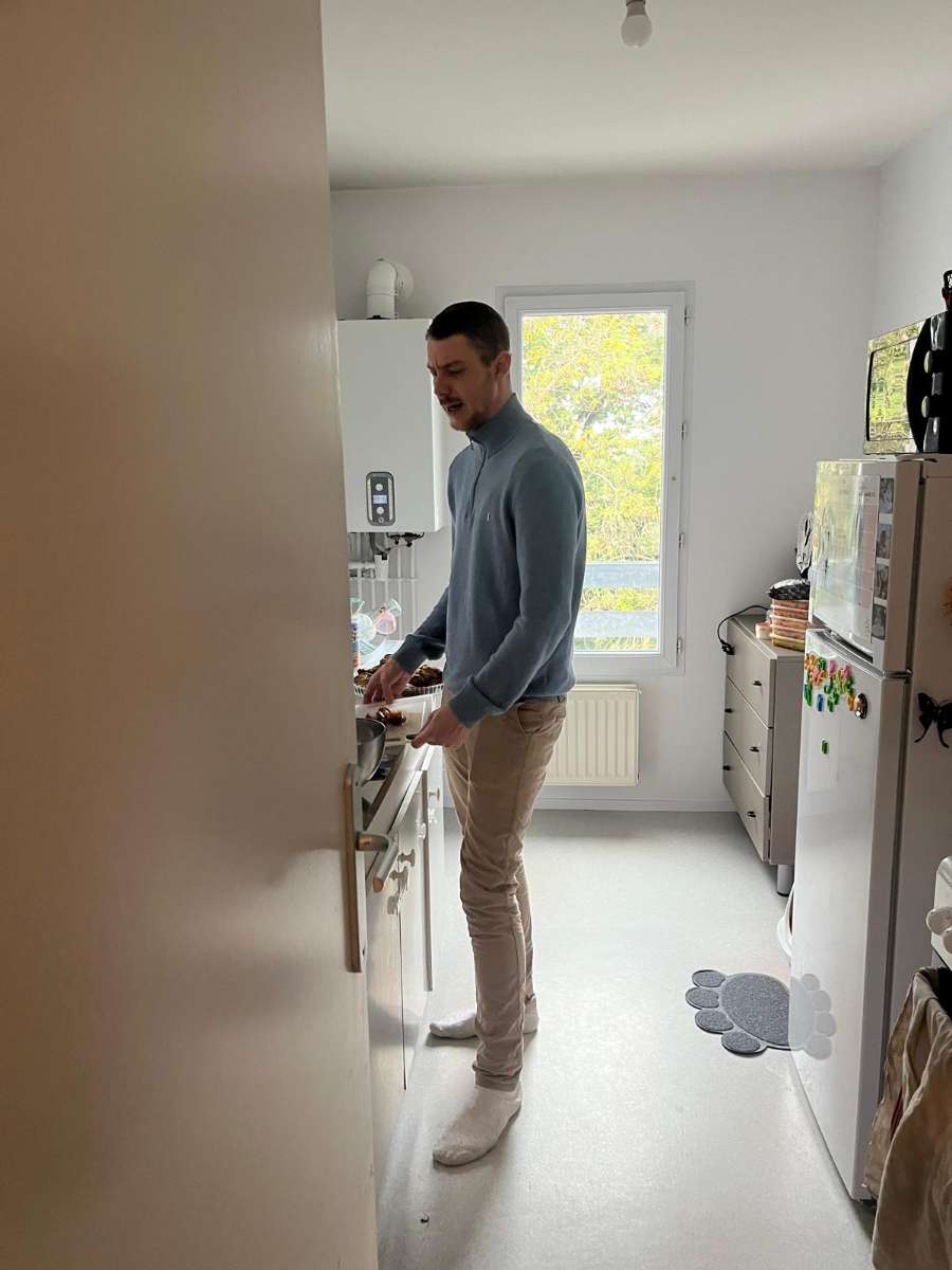 Profil de Jofrey, 29 ans, Drague gay à Gilly