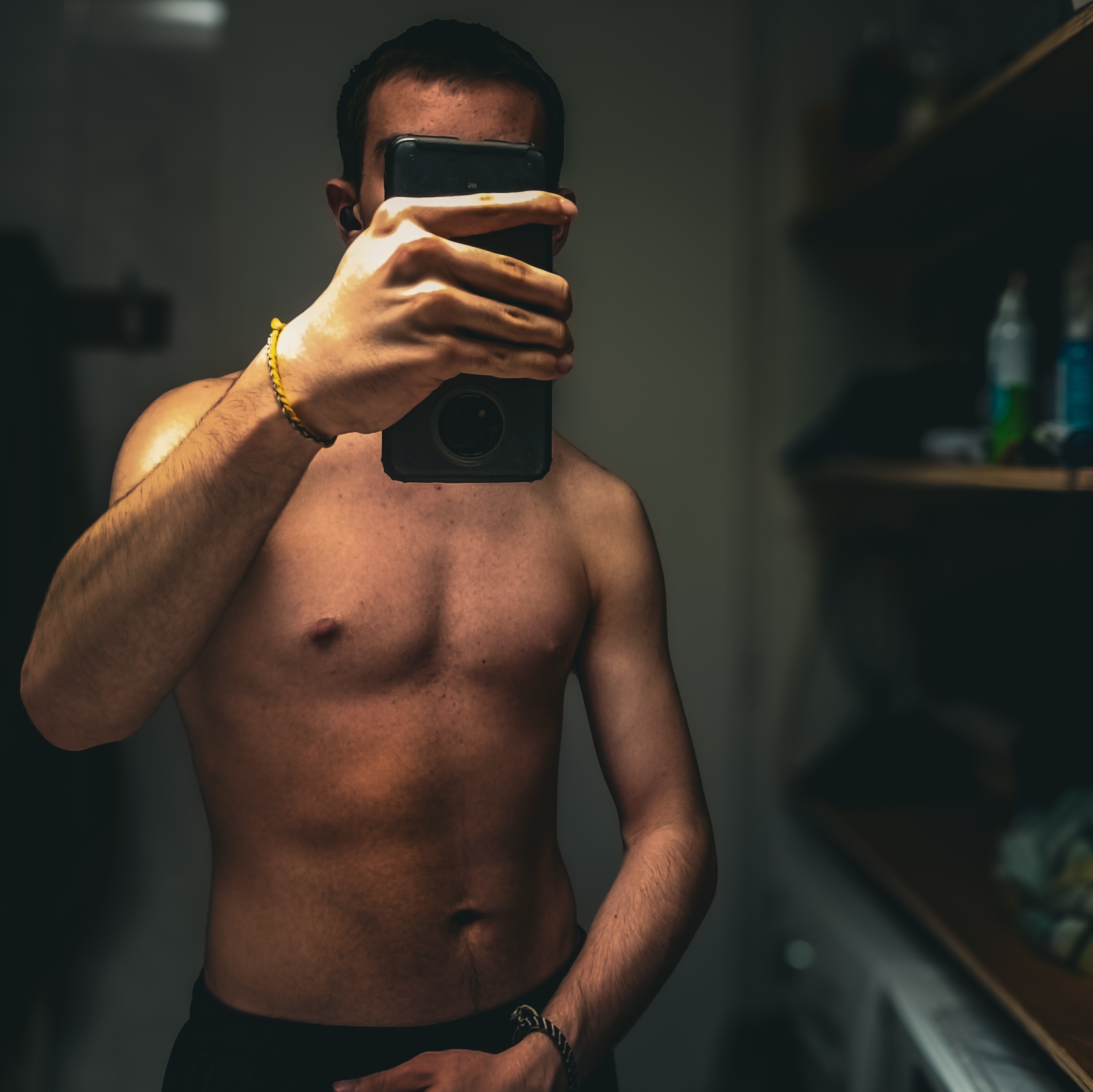 Profil de Kingsley, 20 ans, Drague gay à Dangio