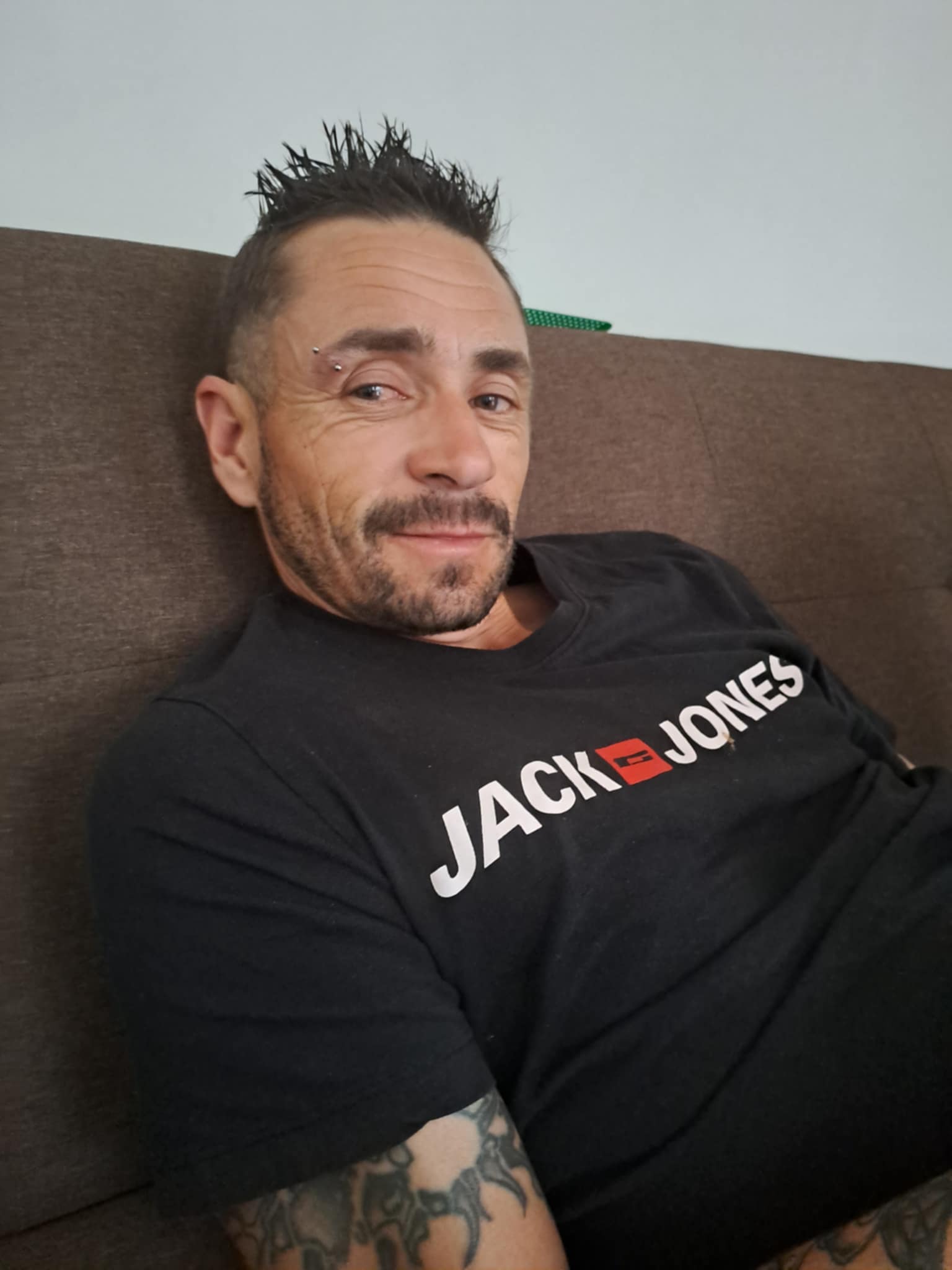 Profil de Jérémie, 40 ans, Drague gay à Umiken