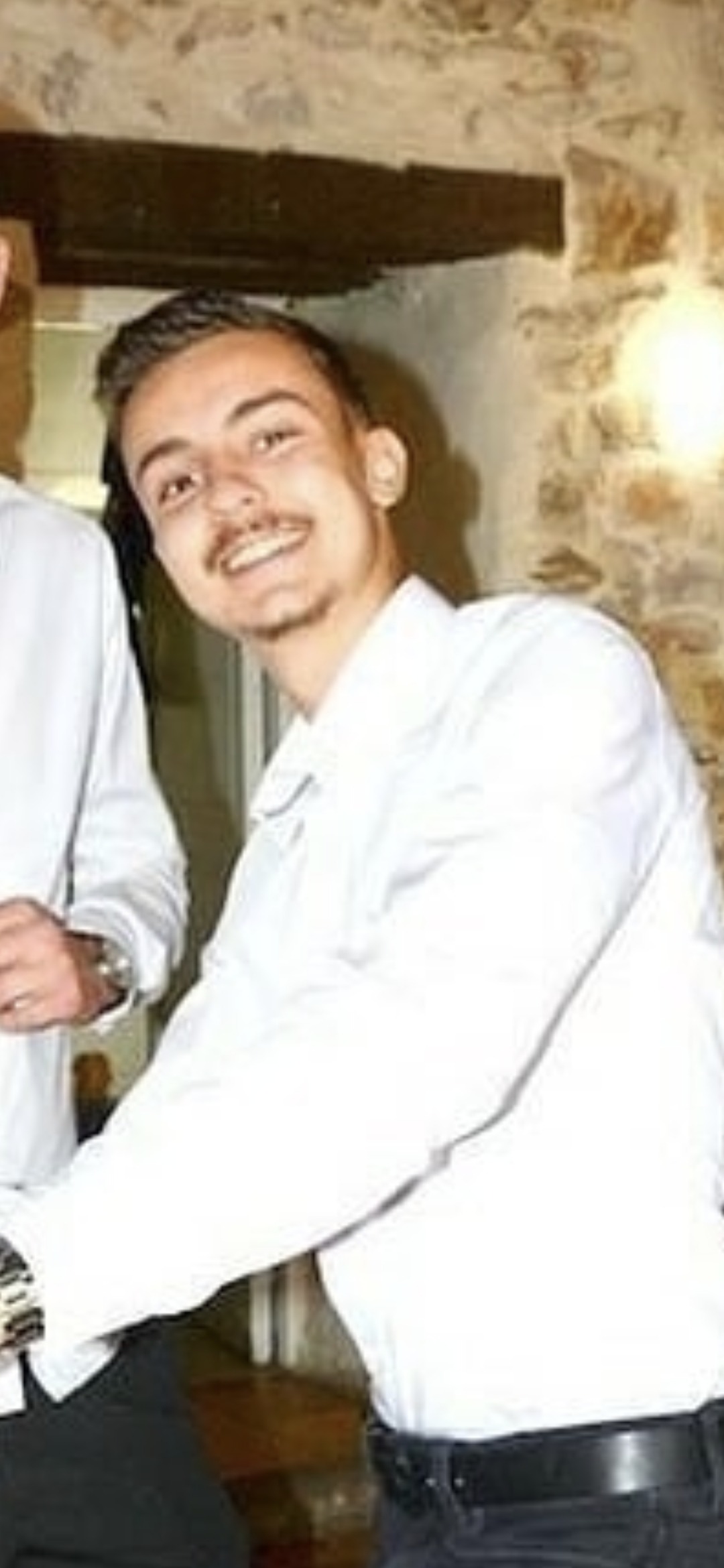 Profil de Amrane, 22 ans, Drague gay à Bursinel