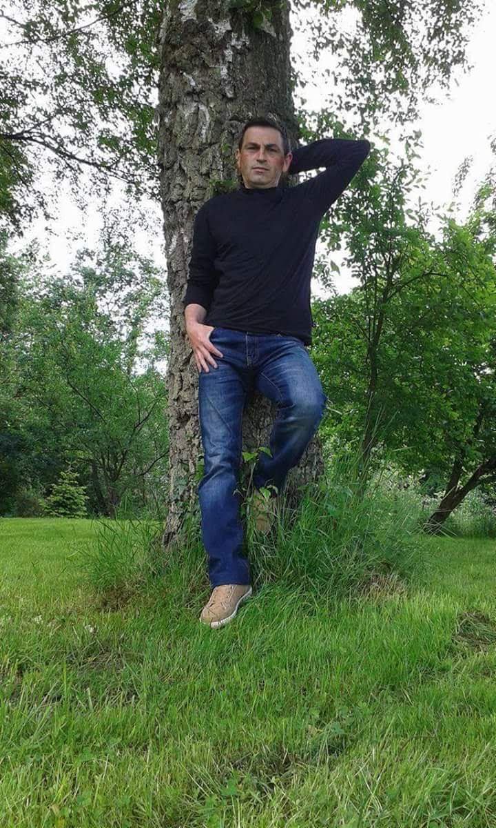 Profil de Yllian, 40 ans, Drague gay à Mont-Soleil