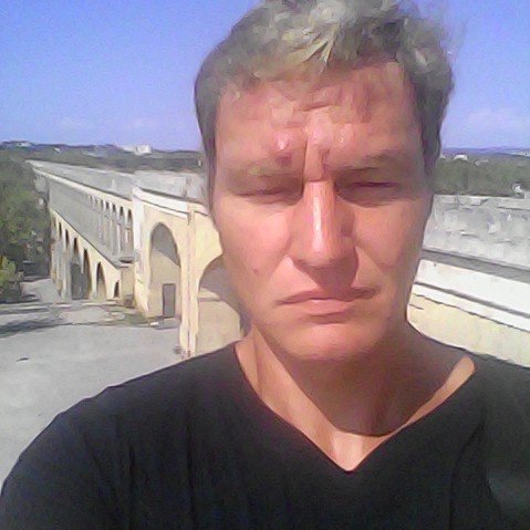 Profil de Eduard, 44 ans, Drague gay à Bussigny