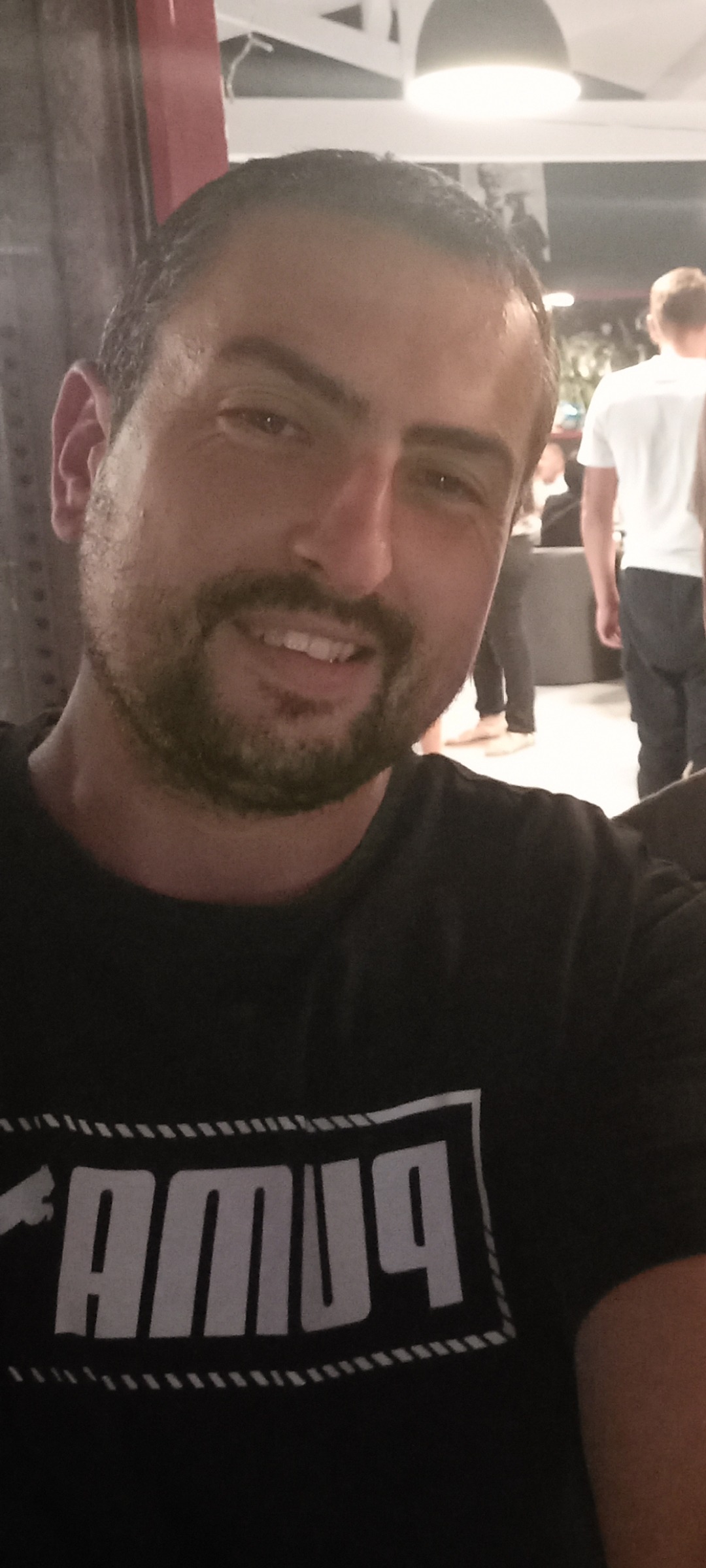 Profil de Kay, 36 ans, Drague gay à Seigneux